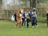 Paas-plezier op sportpark Het Springer voor S.K.N.W.K. JO7-1 en JO9-1 van zaterdag 8 april 2023 (202/240)